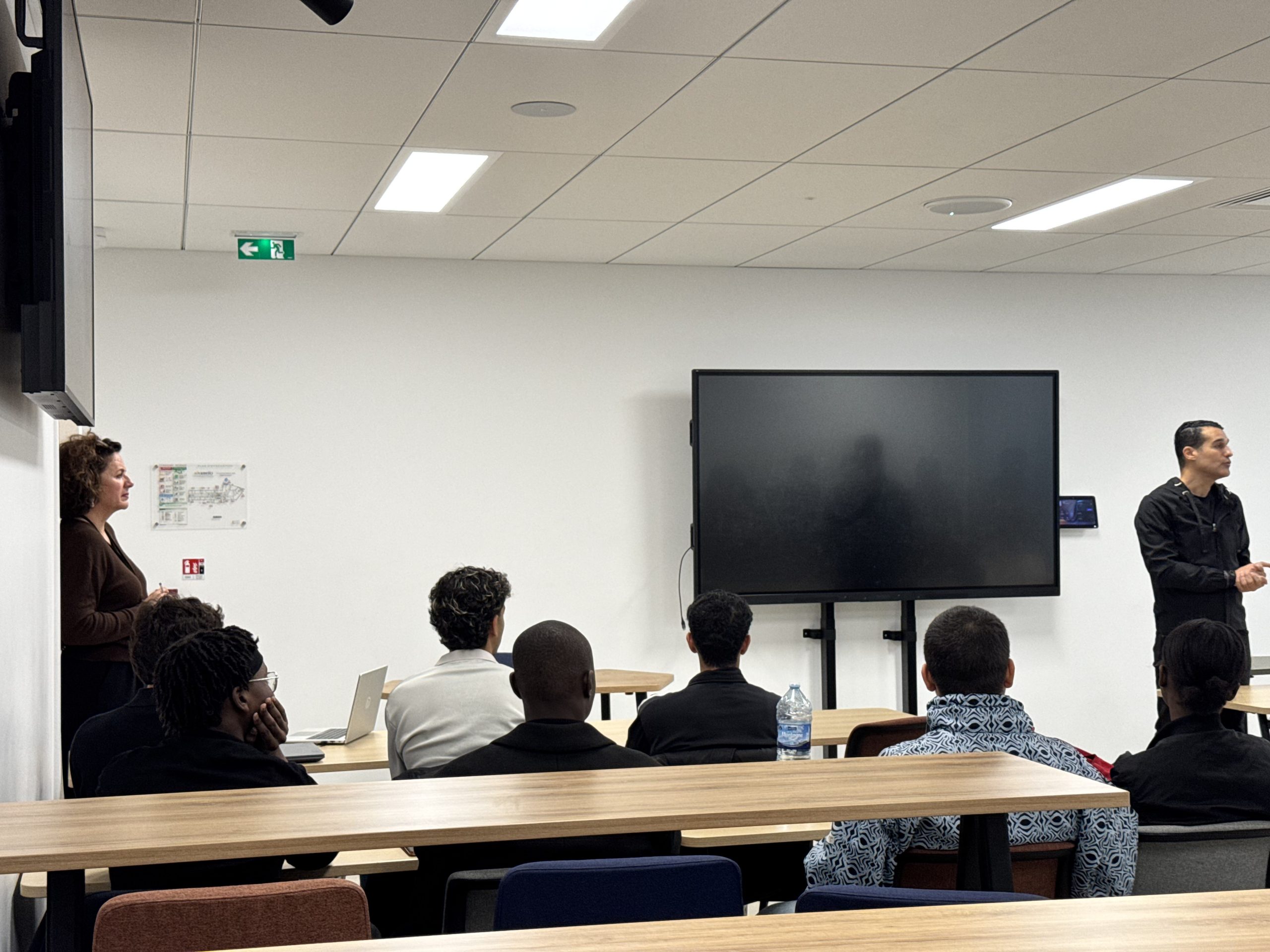 CCCLX — rentrée au campus de Paris-Villejuif Accueil des étudiants de CCCLX au campus de Paris-Villejuif pour la nouvelle année académique.
